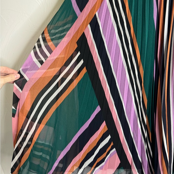 Jupe Print Accordion Pleat Skirt size Small - Picture 4 of 9